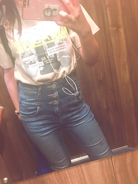 「bye bye（バイバイ）のアイテム（パンツ）」を使った、りりさん（レディース・160cm）の春コーディネート