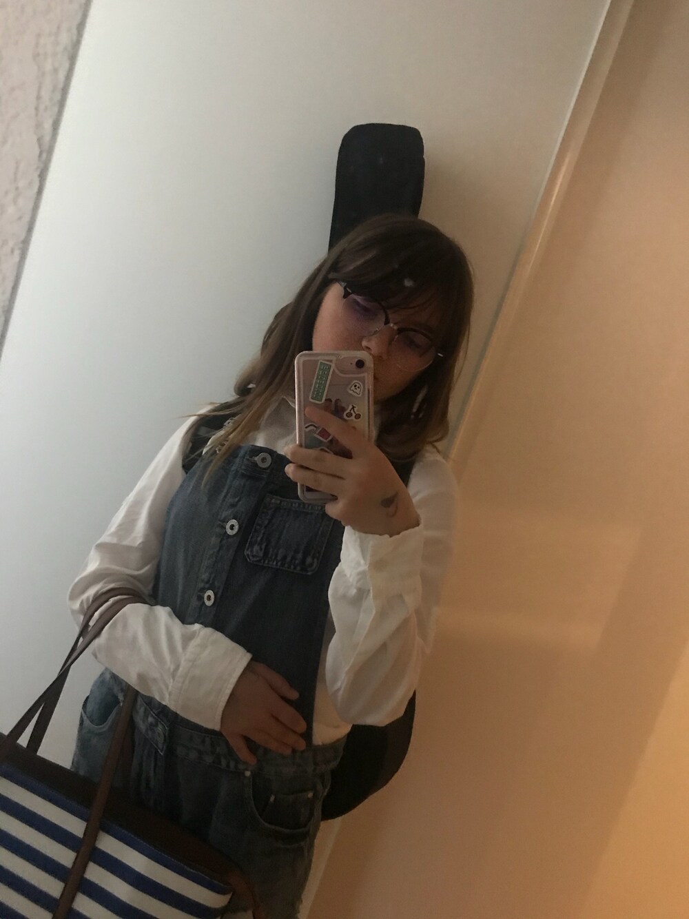 「iPhoneのアイテム（ファッション雑貨、ピンク系）」を使った、Exidfan さん（レディース・145cm）の春コーディネートの1枚目の写真