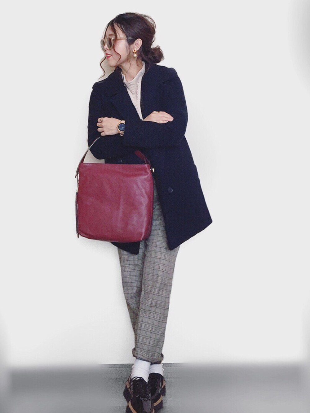 「Fossil、FOSSILSTYLE、テーラードジャケット、テーラードコート、ハイネックニット、グレンチェック、チェックパンツ、厚底シューズ、レースアップシューズ、ボルドー」｜「Mogilaのアイテム（ニット/セーター、ホワイト系）」を使った、Miiさん（レディース・159cm）の冬コーディネートの1枚目の写真