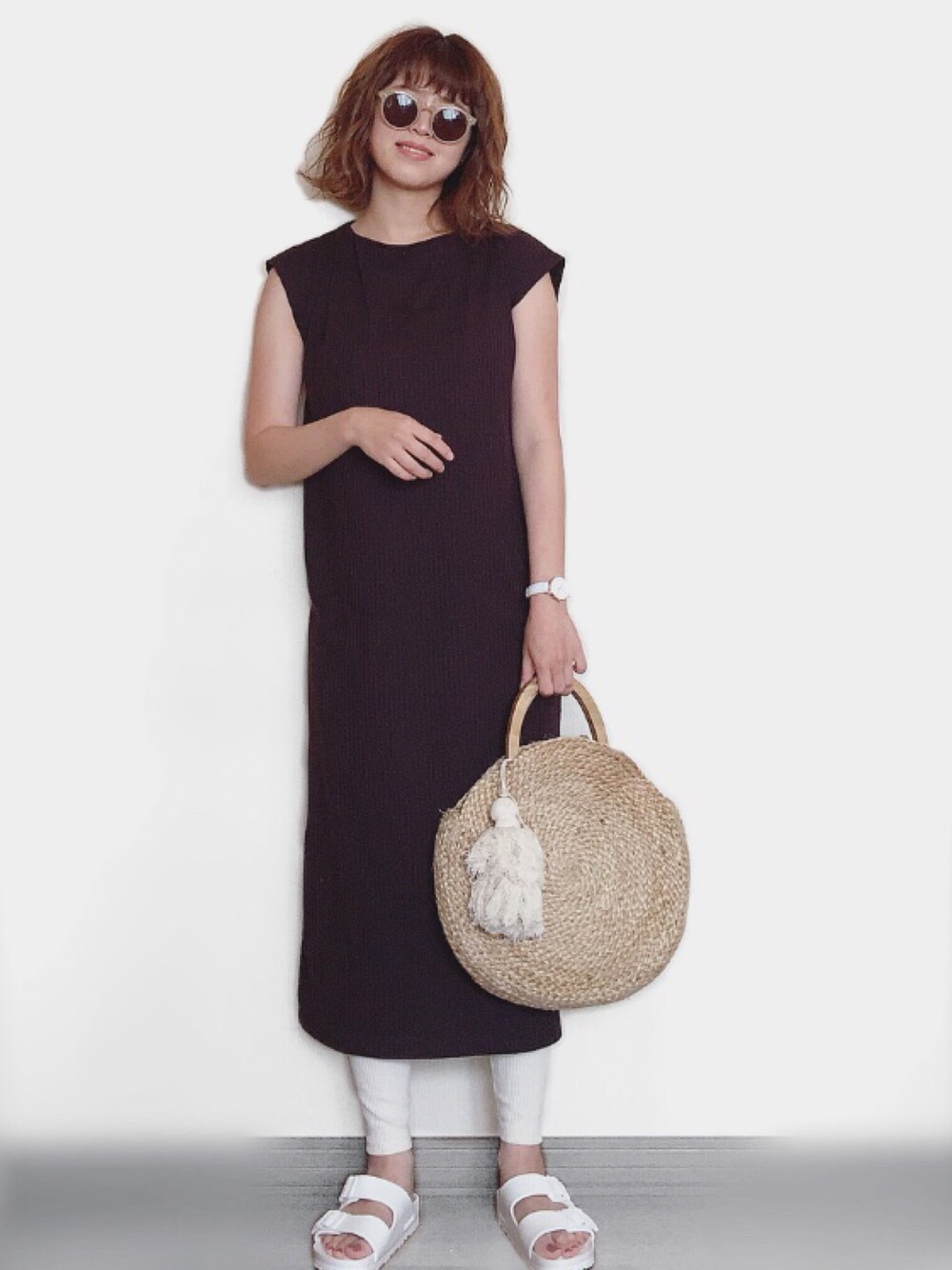 「Rougevif、rougeviflacle、ルージュヴィフ、ルージュヴィフラクレ、atscelta、atstagram_l、birkenstock、ビルケンシュトック、ARIZONA、EVAサンダル」｜「Rouge vifのバックデザインリブワンピース（ワンピース、ブラウン系）」を使った、Miiさん（レディース・159cm）の夏コーディネートの1枚目の写真