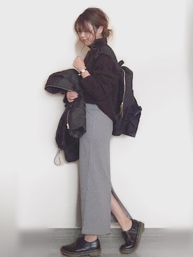「黒リュック」｜「アイテム（アナログ腕時計）」を使った、Miiさん（レディース・159cm）の冬コーディネート