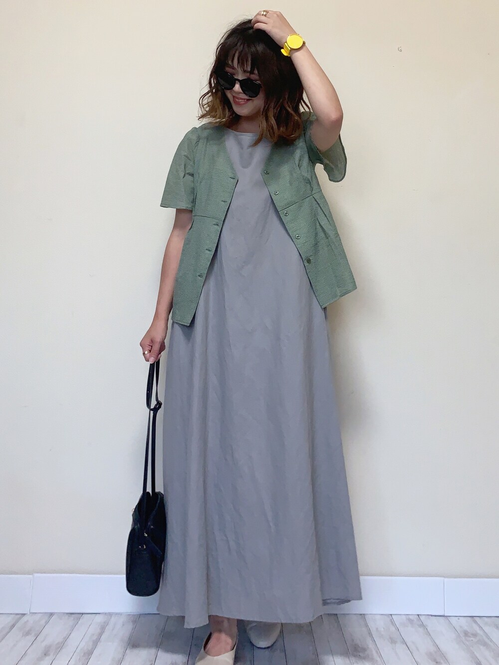 「KBF、ケービーエフ、SonnyLabel、サニーレーベル、リネン、リネンワンピース、マキシ丈ワンピース、くすみカラー、SKAGEN、myskagen」｜「KBFのWEB限定　レトロタックブラウス（シャツ/ブラウス、グリーン系）」を使った、Miiさん（レディース・160cm）の夏コーディネートの1枚目の写真