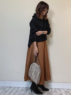 「リップスター」｜「アイテム（腕時計）」を使った、Miiさん（レディース・159cm）の秋コーディネート