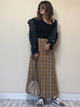 「チェック柄に恋してる」｜「アイテム（マウンテンパーカー）」を使った、Miiさん（レディース・159cm）の秋コーディネート