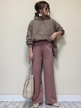 「Sheson（シーズン）のアイテム（スウェット）」を使った、Miiさん（レディース・159cm）の春コーディネート