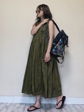 「シャツワンピ」｜「アイテム（ビーチサンダル）」を使った、Miiさん（レディース・159cm）の夏コーディネート