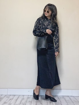 「LIPSTAR（リップスター）の線画花柄ブラウス（シャツ/ブラウス）」を使った、Miiさん（レディース・159cm）の秋コーディネート