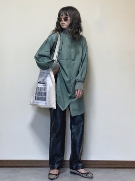 「レザー」｜「アイテム（エコバッグ/サブバッグ）」を使った、Miiさん（レディース・159cm）の秋コーディネート