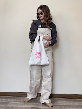 「白デニム」｜「アイテム（サロペット/オーバーオール）」を使った、Miiさん（レディース・159cm）の春コーディネート
