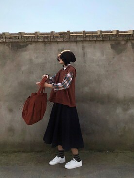 「衬衫のアイテム（シャツ/ブラウス、オレンジ系）」を使った、小-红-小_红さん（レディース・168cm）の春コーディネート