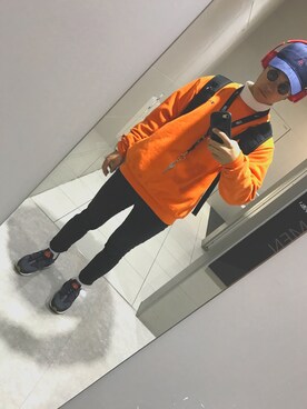「beats. by dr.dre（ビーツバイドクタードレ）のアイテム（その他）」を使った、若林巧馬さん（メンズ・172cm）の冬コーディネート