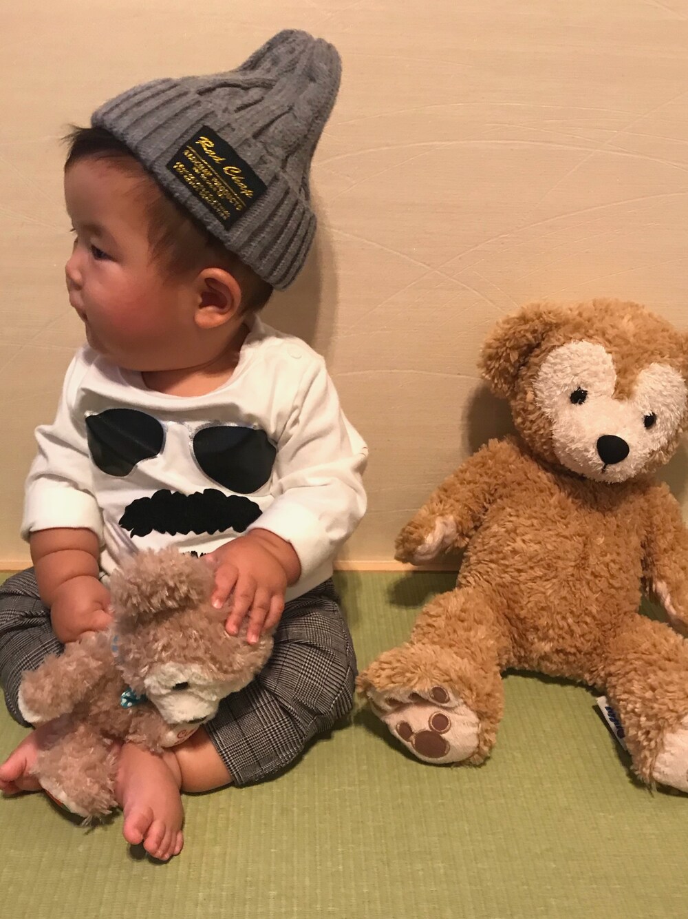 「キッズファッション、おとこのこ、グレンチェック、西松屋、赤ちゃん」｜「RADCHAPのひげメガネ長袖Tシャツ（Tシャツ/カットソー、ホワイト系）」を使った、swan◡̈⃝ rkaさん（キッズ・60cm）の秋コーディネートの1枚目の写真