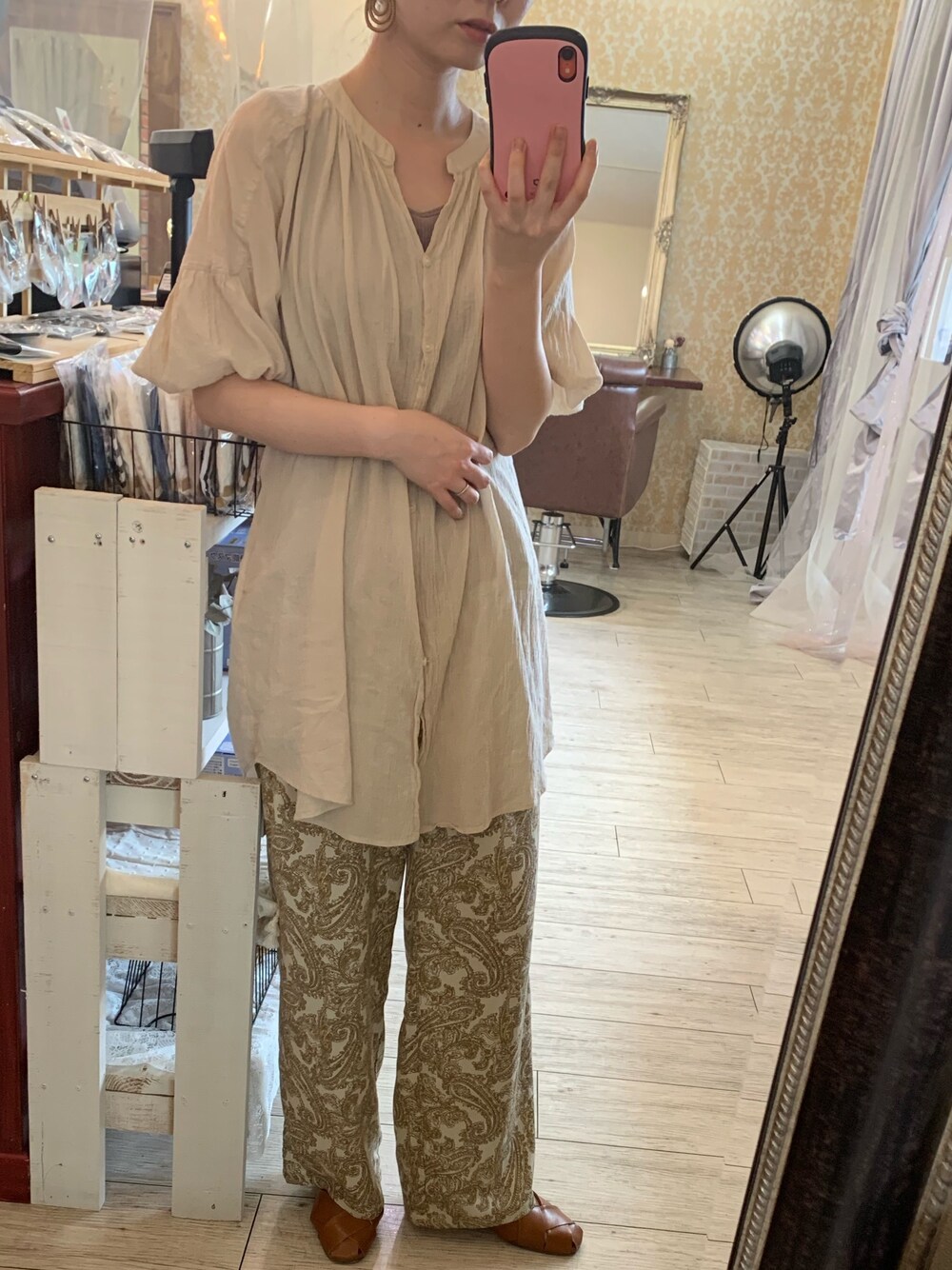 「ラクチンコーデ、大人コーデ、ベージュコーデ、シアーシャツ、低身長」｜「LOWRYS FARMのヨウリュウチュニックブラウス　841007（シャツ/ブラウス、ベージュ系）」を使った、Ⓜ︎ｉｙｕ☺︎さん（レディース・152cm）の夏コーディネートの1枚目の写真