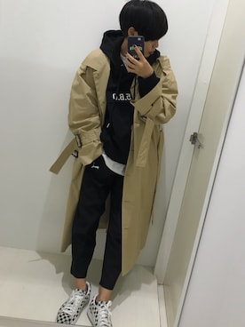 「PUMA」｜「アイテム（トレンチコート）」を使った、川越由衣さん（レディース・154cm）の秋コーディネート