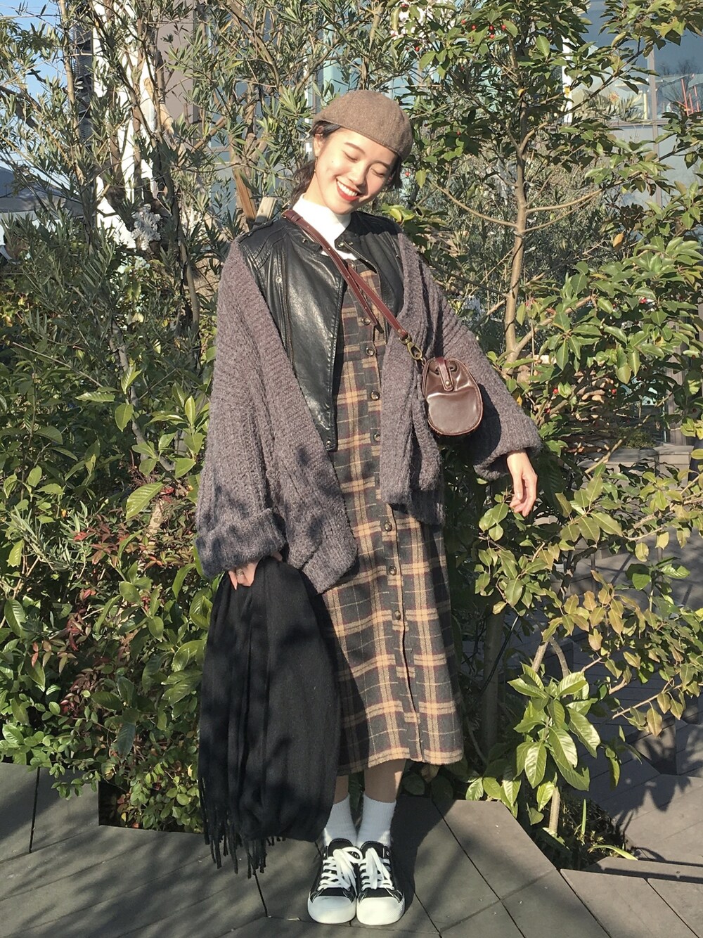 「無印良品のアイテム（スニーカー、ブラック系）」を使った、#HeidiStyleさん（レディース・161cm）の冬コーディネートの1枚目の写真