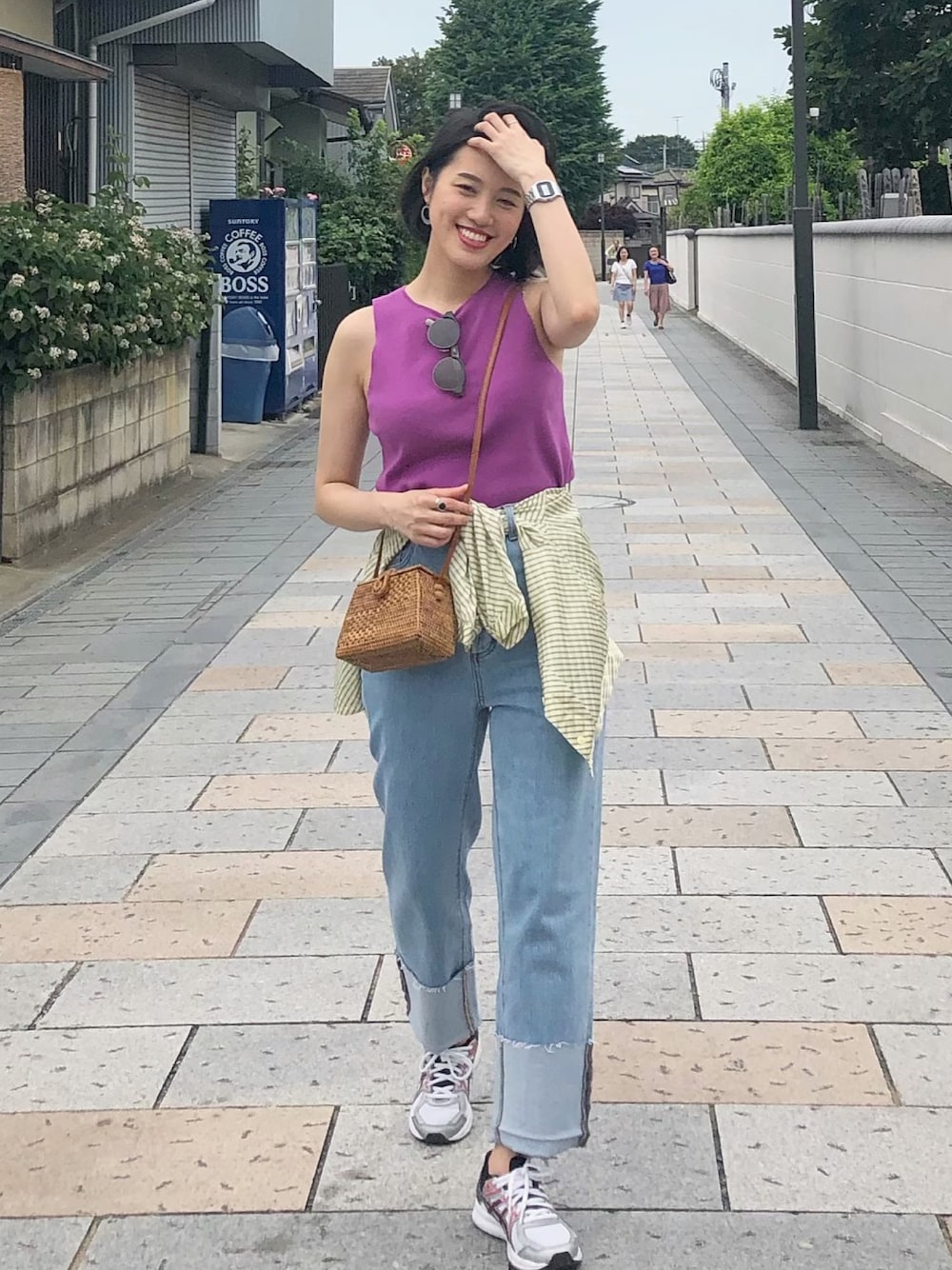 「夏コーデ、ノースリーブ、デニム、球鞋、夏、牛仔褲、スニーカー」｜「Mila Owenのアイテム（トップス、パープル系）」を使った、#HeidiStyleさん（レディース・160cm）の夏コーディネートの1枚目の写真