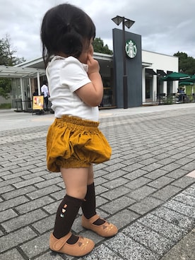 「apres les cours（アプレレクール）のアイテム（バレエシューズ）」を使った、moanaさん（キッズ・80cm）の秋コーディネート