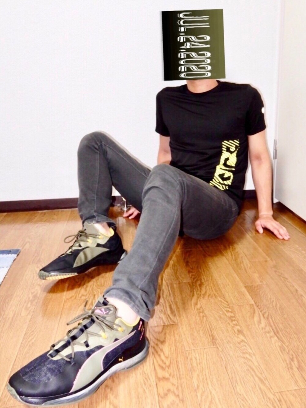 「スポーツミックス、夏、Tシャツ、ロゴT、asics、スニーカー、PUMA、デニム、GU、おしゃれさんと繋がりたい」｜「PUMAのPUMA プーマ LQDCELL ハイドラ FM カモ（スニーカー、グリーン系）」を使った、こじゃれ山さん（メンズ・183cm）の夏コーディネートの1枚目の写真