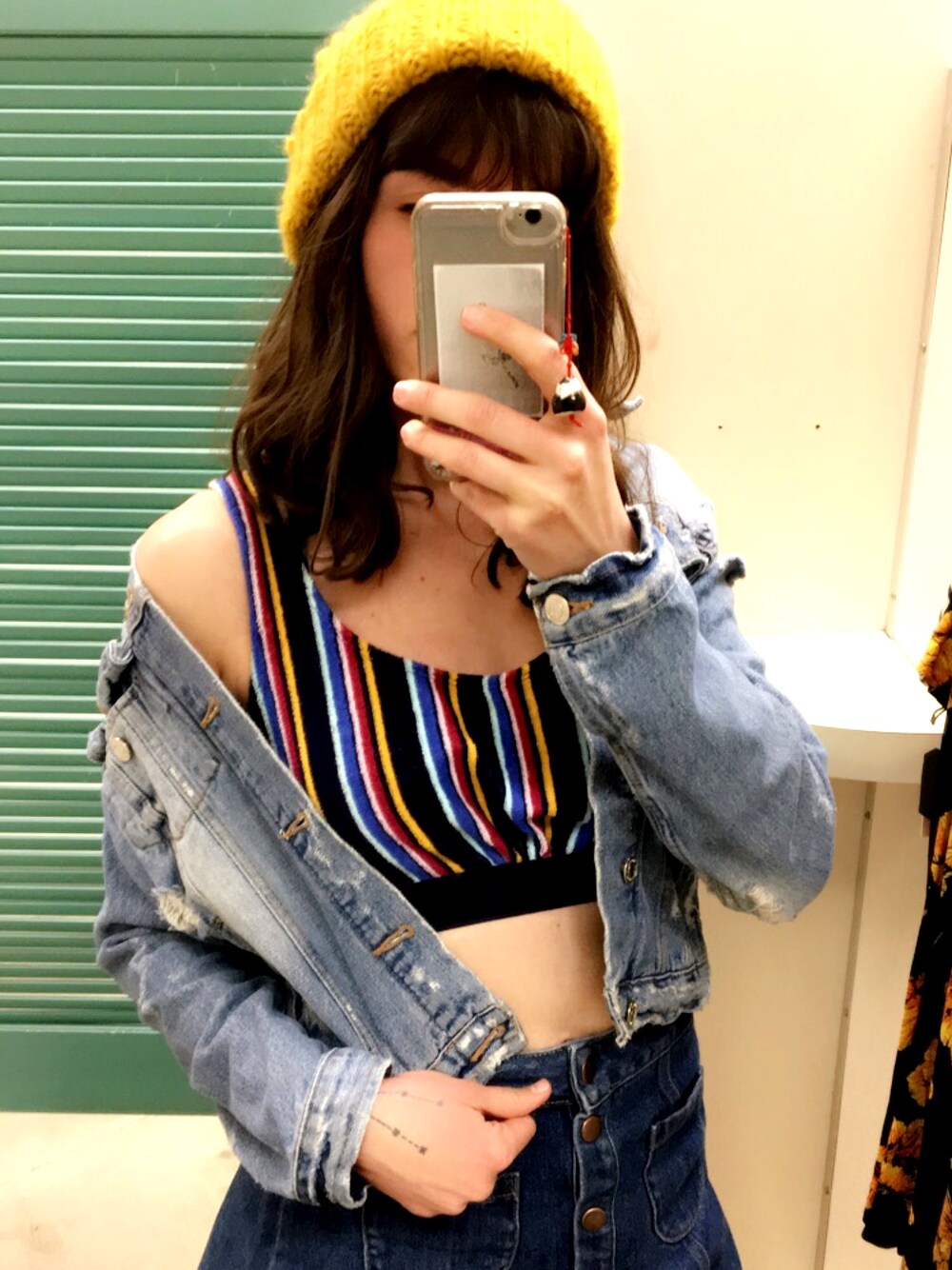 「girl、denim、casual、colorful、summer、ZARA、FOREVER 21、Brandy Melville、stripes、Cute」｜「ZARAのアイテム（デニムジャケット、ブルー系）」を使った、max maxiさん（レディース・165cm）の冬コーディネートの1枚目の写真