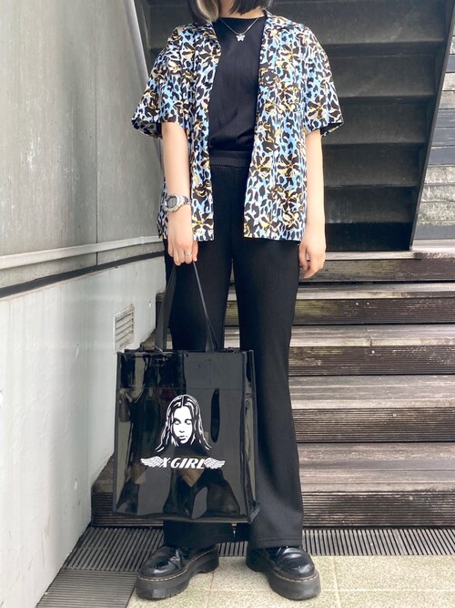 X Girl エックスガール のトートバッグを使った人気ファッションコーディネート Ijmedph