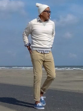 「海」｜「アイテム（ニットキャップ/ビーニー）」を使った、MASA SURFさん（メンズ・180cm）の秋コーディネート