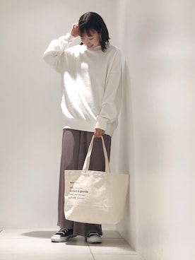 白スウェット のレディース人気ファッションコーディネート 季節 6月 8月 Wear