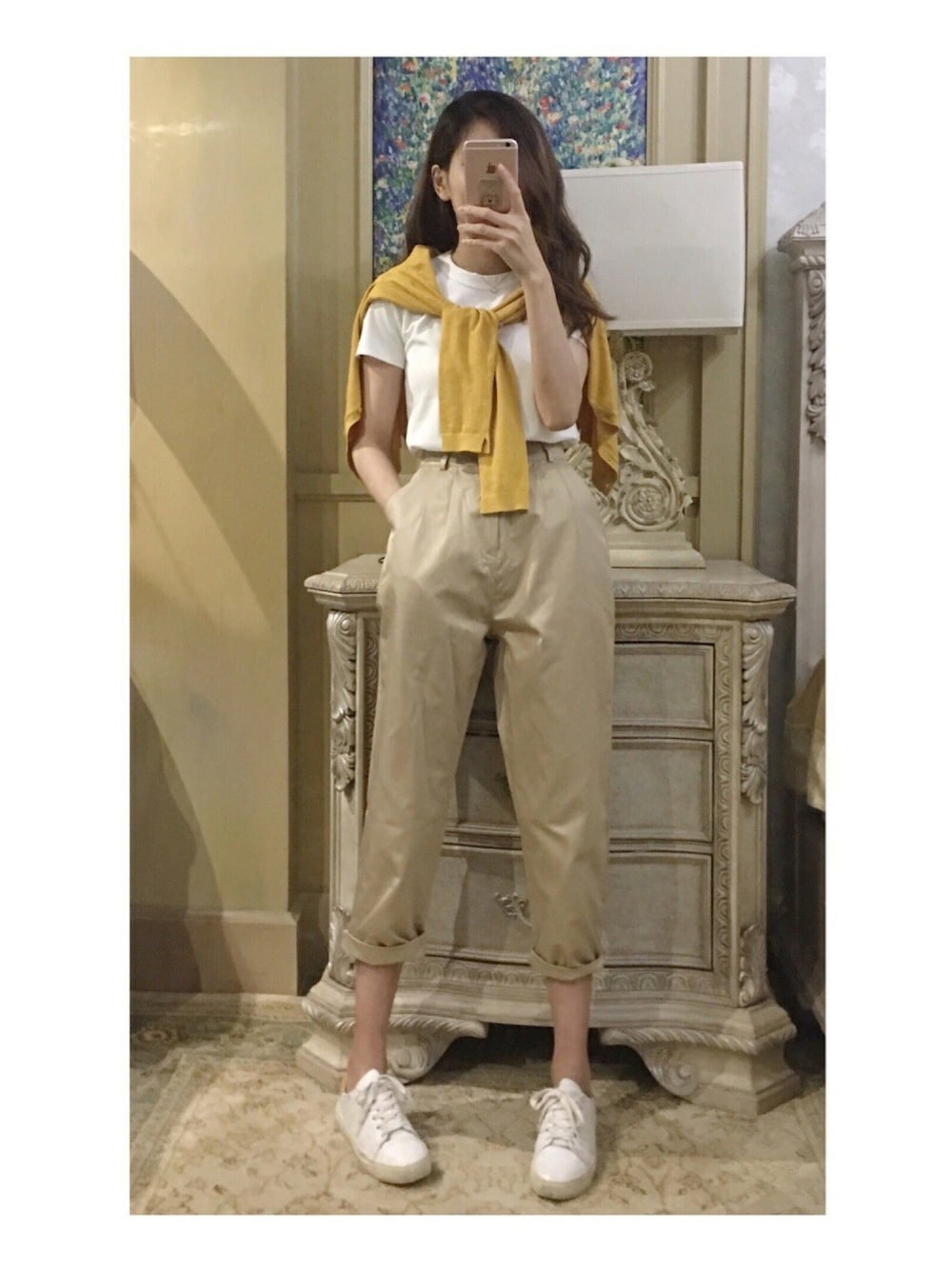 「UNIQLOのアイテム（Tシャツ/カットソー、ホワイト系）」を使った、Buttercannotflyさん（レディース・163cm）の夏コーディネートの1枚目の写真