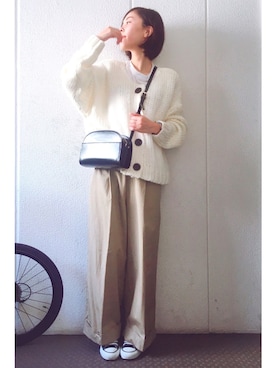「ゆるカーディガン」｜「アイテム（その他）」を使った、yuiteetoyolさん（レディース・160cm）の秋コーディネート