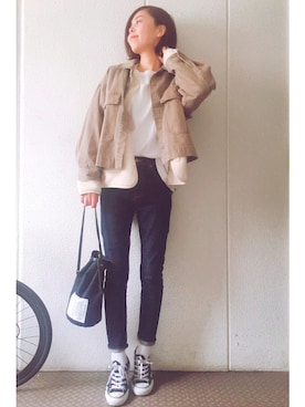 「シンプルおしゃれが好き」｜「アイテム（ミリタリージャケット）」を使った、yuiteetoyolさん（レディース・160cm）の秋コーディネート