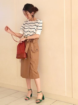 「アイテム（サンダル、グリーン系）」を使った、yukaさん（レディース・165cm）の夏コーディネート