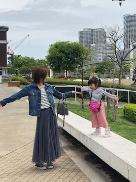 「親子でおそろい」｜「アイテム（デニムジャケット）」を使った、ihsottyさん（キッズ・90cm）の春コーディネート