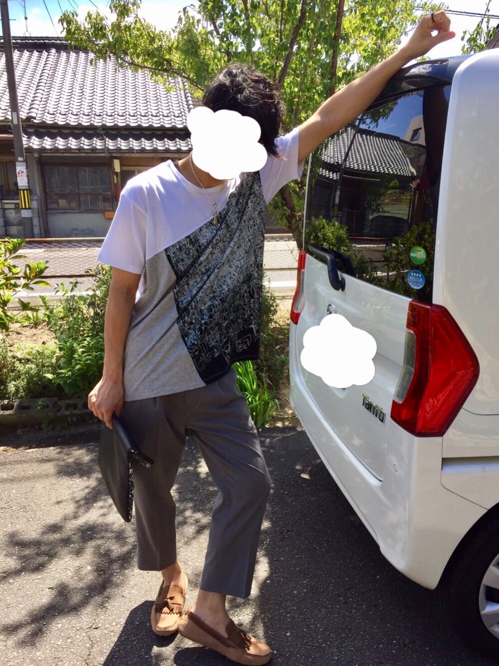 「休日スタイル」｜「FRAPBOISのクレーサイダーＴ（Tシャツ/カットソー、ホワイト系）」を使った、yukiさん（メンズ・173cm）の秋コーディネートの1枚目の写真