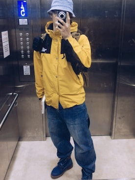 「アイテム（モッズコート、イエロー系）」を使った、RoxsoulLeeさん（メンズ・170cm）の秋コーディネート