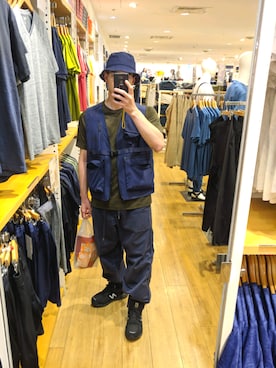 「blue」｜「アイテム（スウェット）」を使った、RoxsoulLeeさん（メンズ・170cm）の春コーディネート