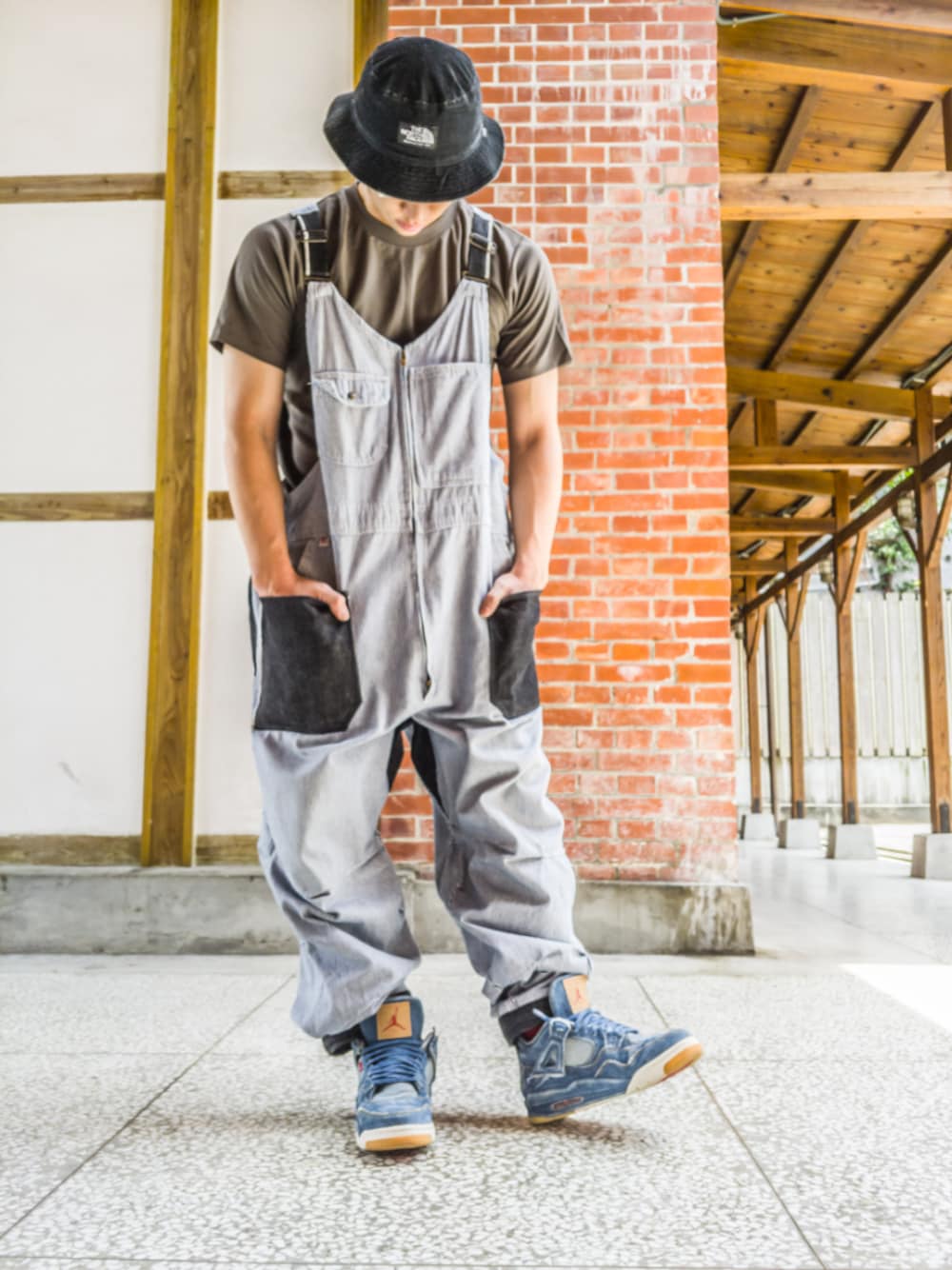 「COVERALL、overall、oversize、Levi's、AIR JORDAN、big bill、vintage、EDIFICE、夏コーデ」｜「THE NORTH FACEのアイテム（ハット、ブラック系）」を使った、RoxsoulLeeさん（メンズ・170cm）の夏コーディネートの1枚目の写真
