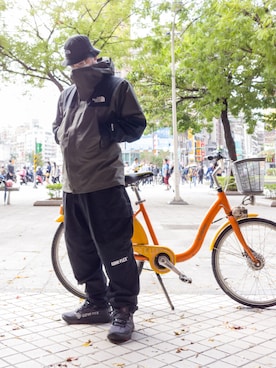 「the Apartment（ジ　アパートメント）のアイテム」を使った、RoxsoulLeeさん（メンズ・170cm）の秋コーディネート