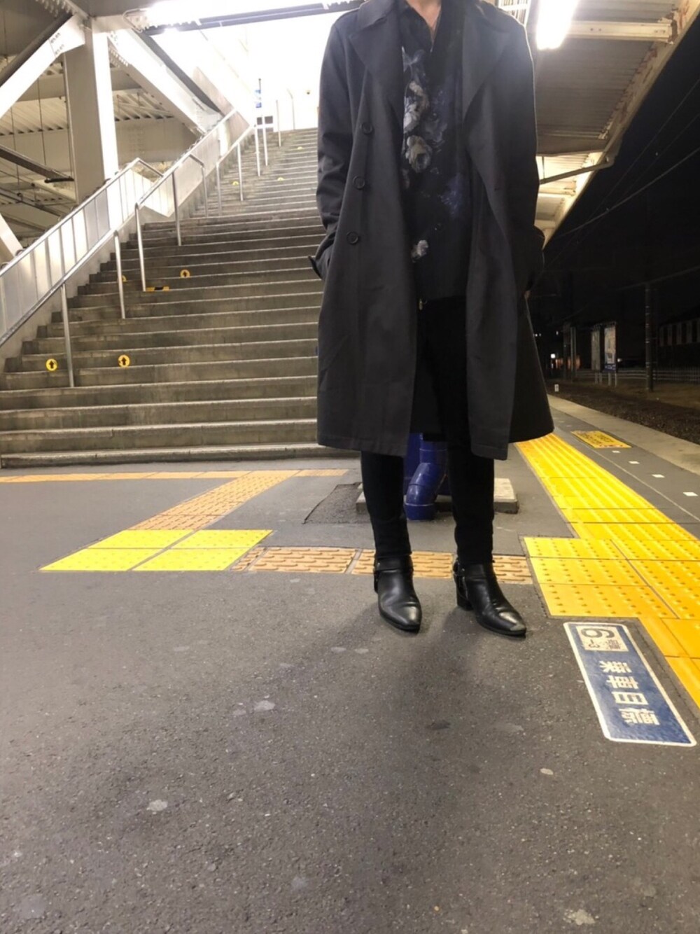 「LAD MUSICIAN」｜「LAD MUSICIANのアイテム（シャツ/ブラウス、ブルー系）」を使った、ちさん（メンズ・166cm）の秋コーディネートの1枚目の写真