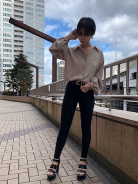 「ベージュシャツ」｜「アイテム（シューズ）」を使った、RINAさん（レディース・153cm）の春コーディネート