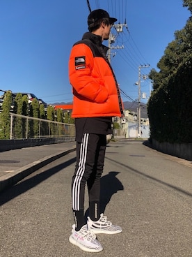 「Yeezy（イージー）のアイテム（レッグウェア）」を使った、natsukiさん（メンズ・187cm）の秋コーディネート