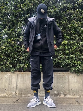 「Gosha Rubchinskiy（ゴーシャラブチンスキー）のアイテム（パンツ）」を使った、natsukiさん（メンズ・187cm）の冬コーディネート