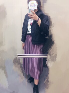 「パープル×黒」｜「アイテム（レッグウェア）」を使った、na.さん（レディース・158cm）の春コーディネート
