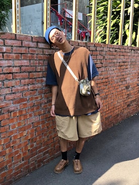 「plain-me（プレインミー）のアイテム（ショルダーバッグ）」を使った、YaYakai さん（メンズ・174cm）の秋コーディネート