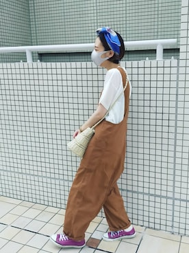 「CUBE SUGAR（キューブシュガー）のアイテム（サロペット/オーバーオール）」を使った、ｶﾝﾅさん（レディース・167cm）の春コーディネート