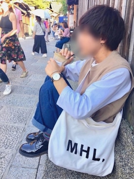「MHL.」｜「アイテム（アクセサリー）」を使った、なべさん（メンズ・168cm）の春コーディネート