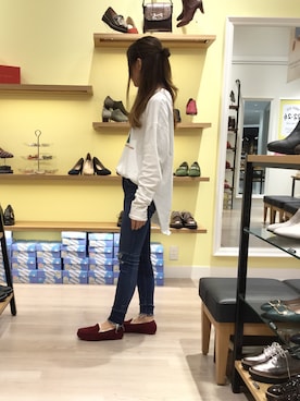 「アイテム（モカシン/デッキシューズ、レッド系）」を使った、WAららぽーとエキスポシティ店さん（レディース・160cm）の秋コーディネート