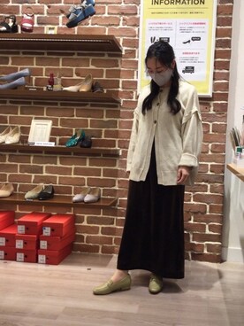 「アイテム（ローファー、グリーン系）」を使った、WAららぽーとエキスポシティ店さん（レディース・160cm）の春コーディネート