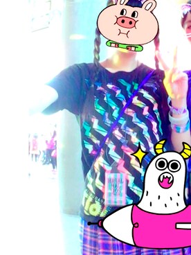 「カウントダウンジャパンTシャツのアイテム（Tシャツ/カットソー、ブラック系）」を使った、な  つ  き ＿！♡さん（レディース・159cm）の冬コーディネート