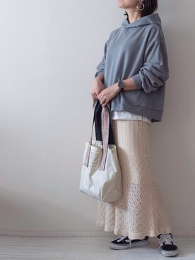 「reca（レカ）のアイテム（パーカー）」を使った、chakoさん（レディース・155cm）の春コーディネート