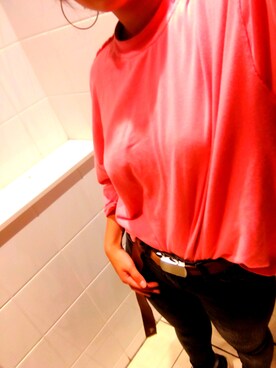 「24karats（トゥウェンティーフォーカラッツ）のInside Out HS Tee（Tシャツ/カットソー、ピンク系）」を使った、すんさん（レディース・154cm）の秋コーディネート