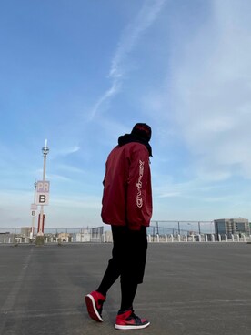 「AVIREX（アヴィレックス）の【直営店限定】エアフォース ベースキャップ/AIR FORCE BACES CAP（キャップ）」を使った、ざきさん（メンズ・171cm）の春コーディネート